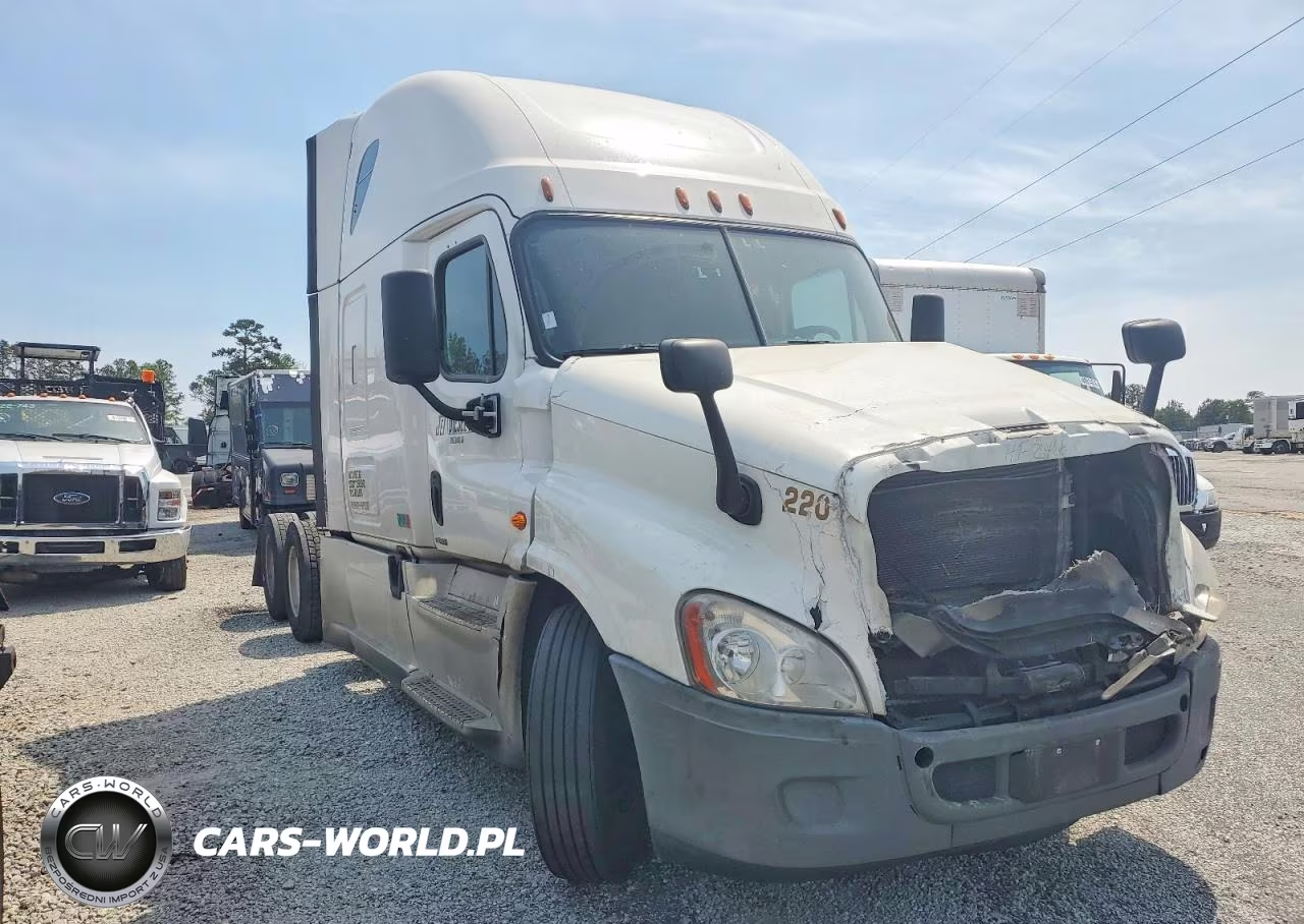 2018 Freightliner Cascadia 125 Semi Truck