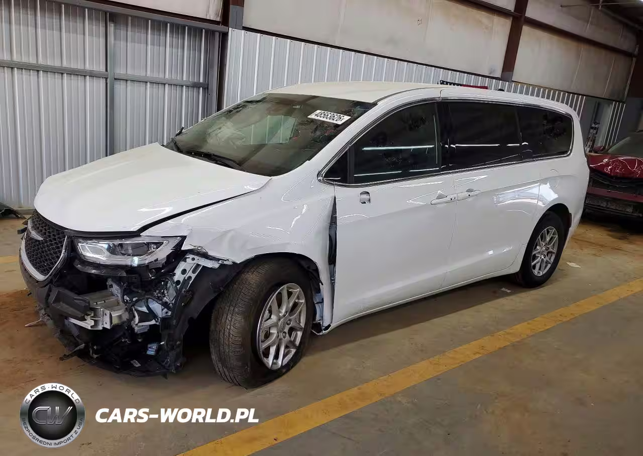 2025 Chrysler Pacifica Select