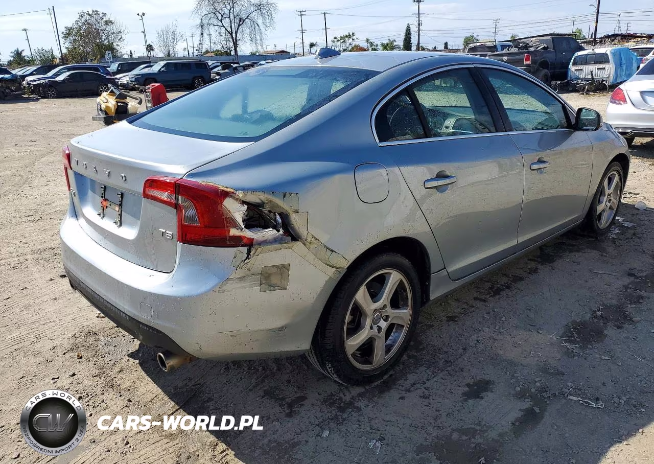 2013 Volvo S60 T5 VIN:YV1612FS7D2201572 - 3