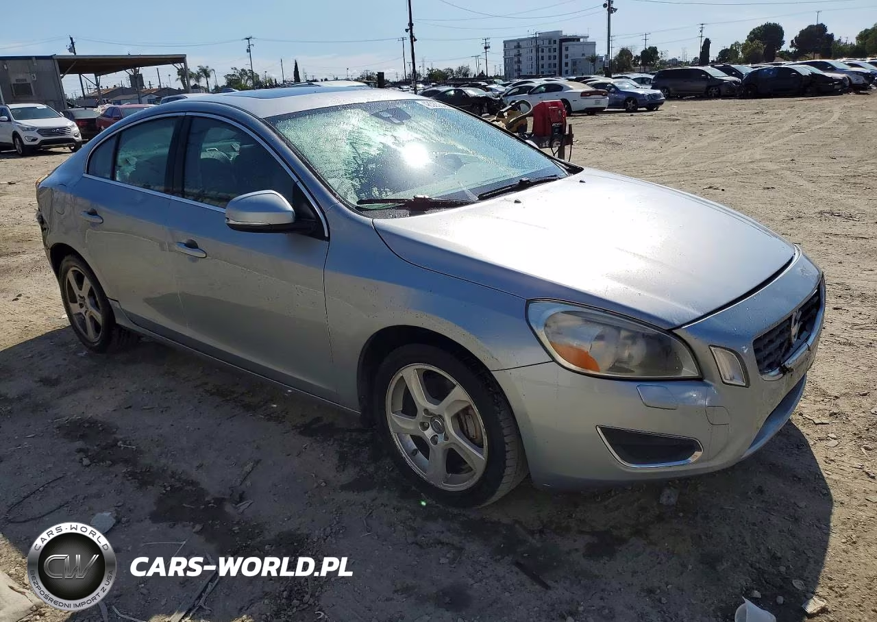 2013 Volvo S60 T5 VIN:YV1612FS7D2201572 - 4