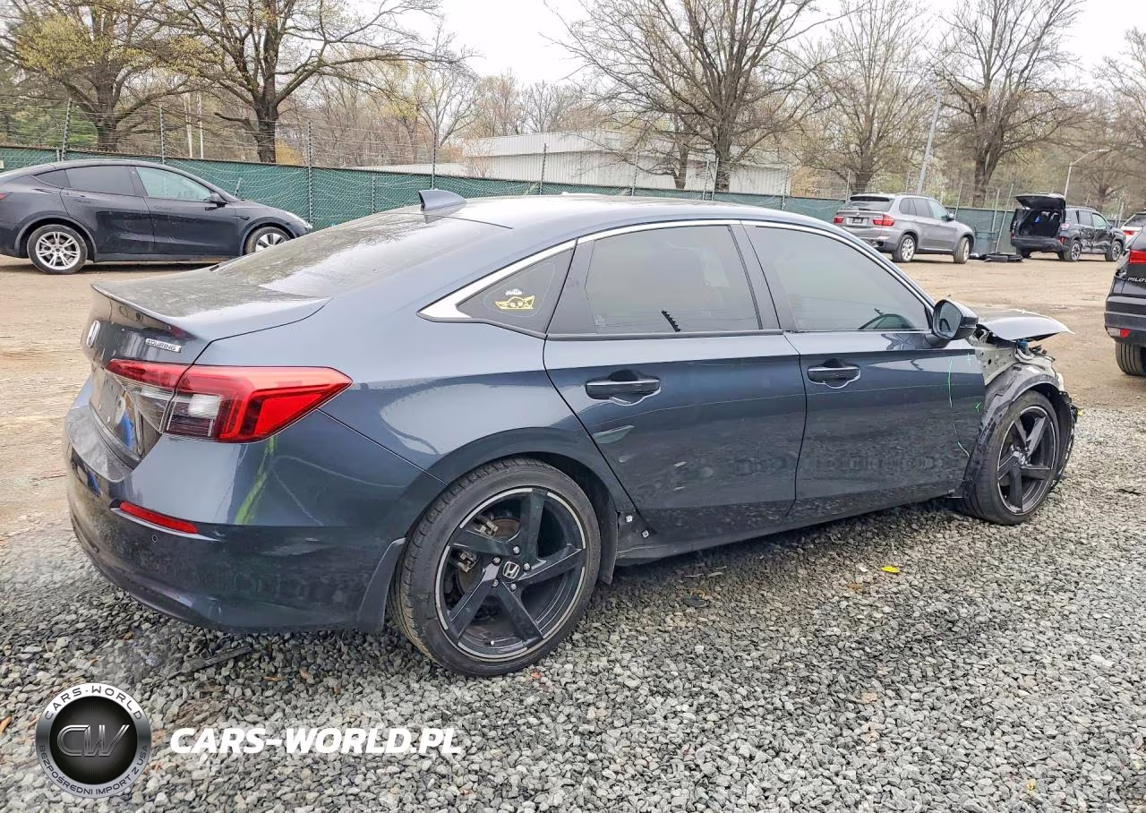 2023 Honda Civic Touring VIN:2HGFE1F90PH321048 - 3