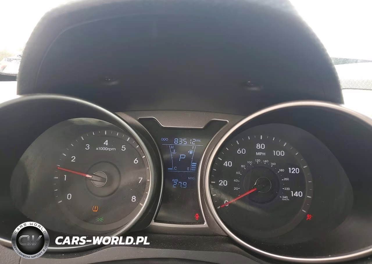 2014 Hyundai Veloster Base VIN:KMHTC6AD6EU216598 - 9