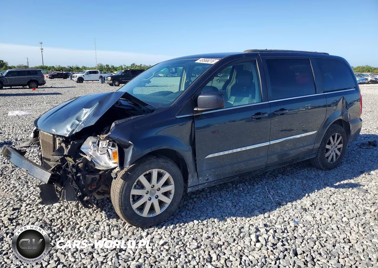 2014 Chrysler Town & Country Touring – zdjęcie 1 z 13