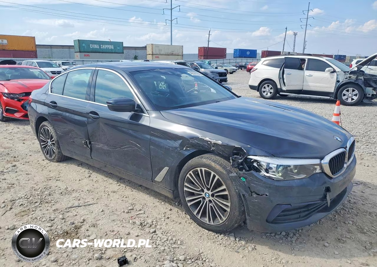 2019 BMW 530 Xi VIN:WBAJA7C52KWW04664 - 4