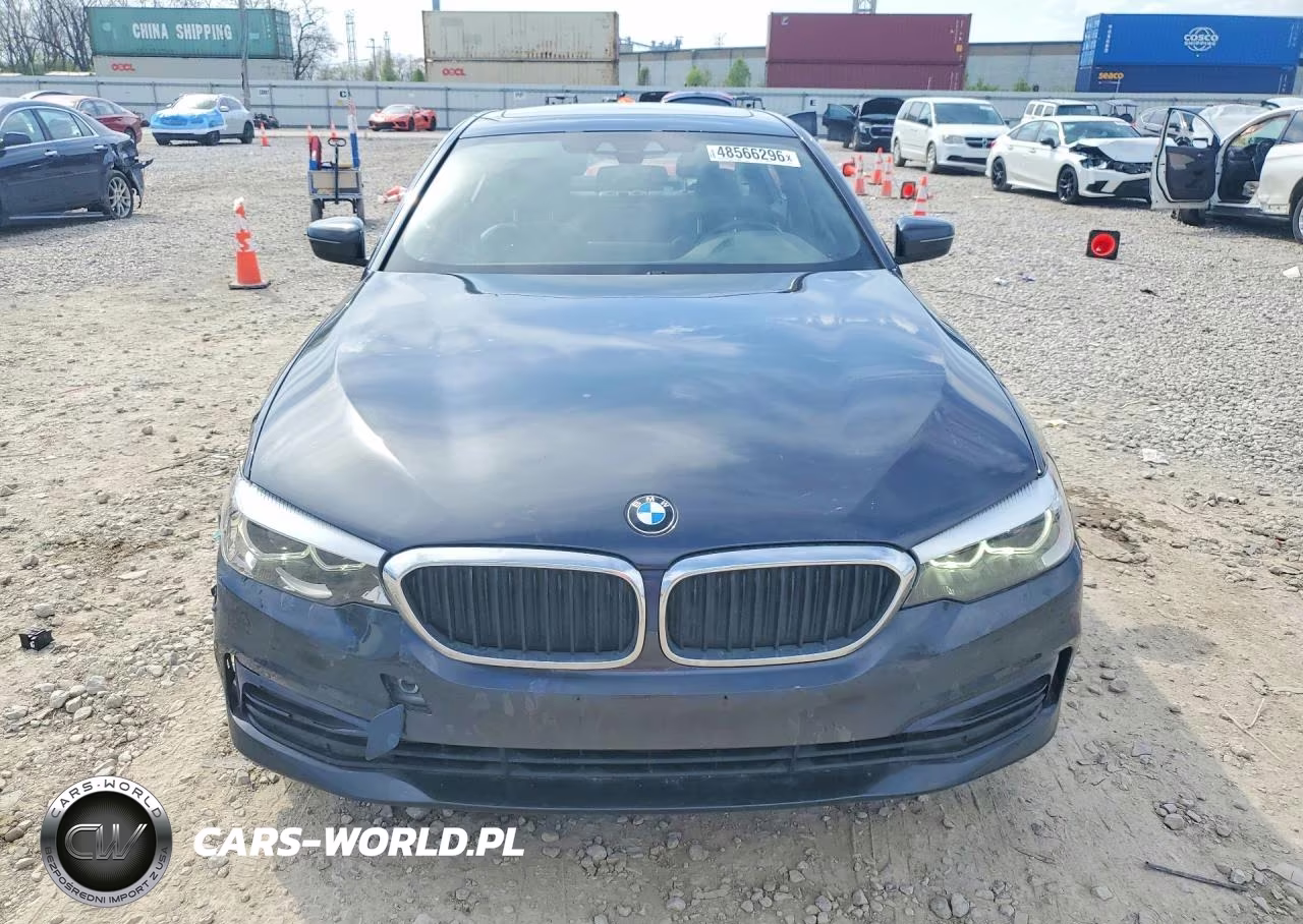 2019 BMW 530 Xi VIN:WBAJA7C52KWW04664 - 5