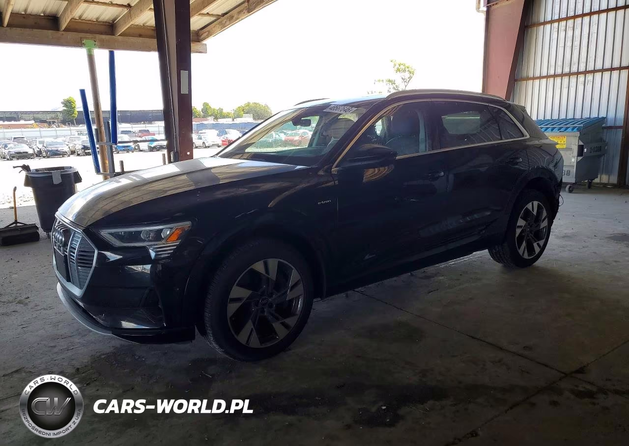 2022 Audi E-Tron Premium Plus
