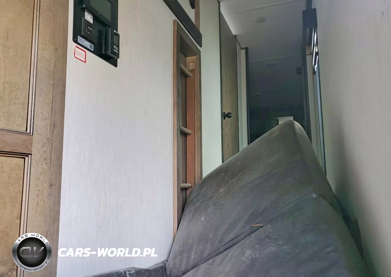 2022 Forest River Sabre Camper VIN:5ZT3SR1B0N6110772 - 5