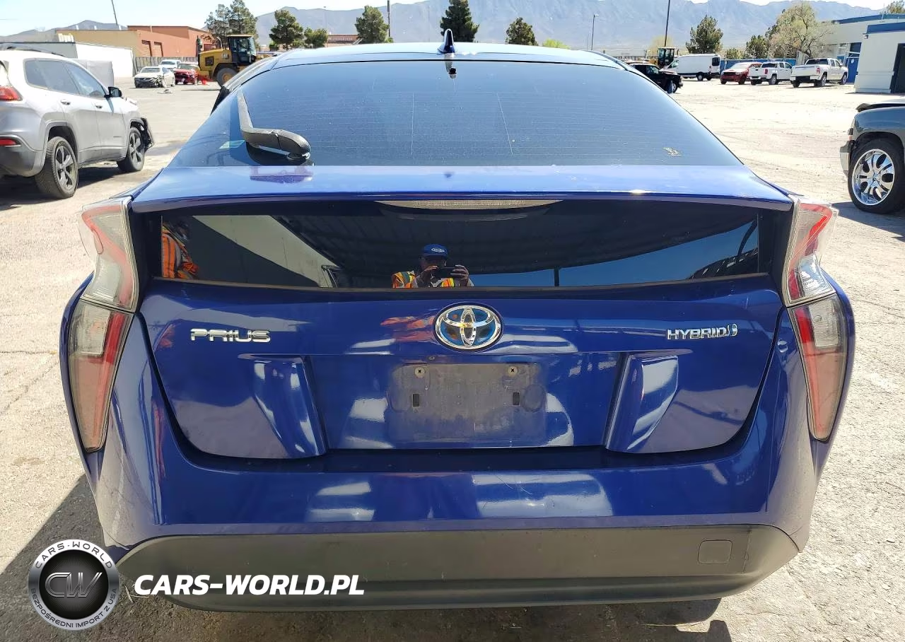 2016 Toyota Prius Two VIN:JTDKBRFU2G3523417 - 6