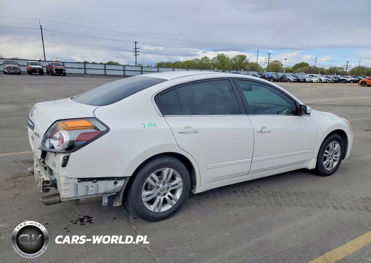 2011 Nissan Altima 2.5 VIN:1N4AL2AP5BN475058 - 3