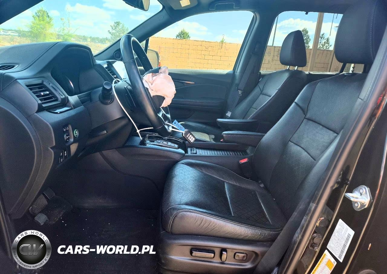 2021 Honda Passport Touring VIN:5FNYF8H96MB022515 - 7
