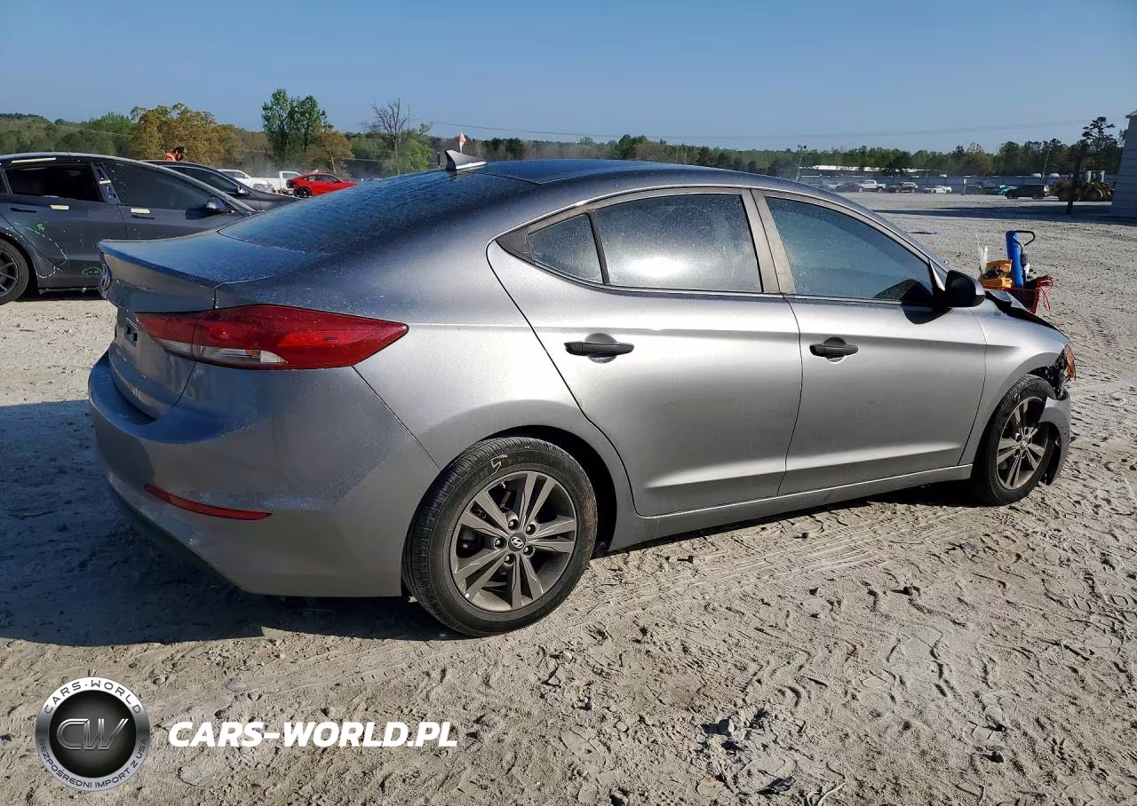 2018 Hyundai Elantra Sel VIN:5NPD84LF5JH330982 - 3