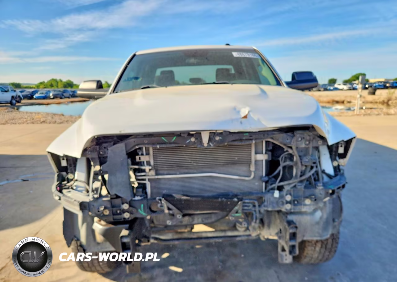 2018 Ram 2500 St VIN:3C6UR5HJ4JG327510 - 5