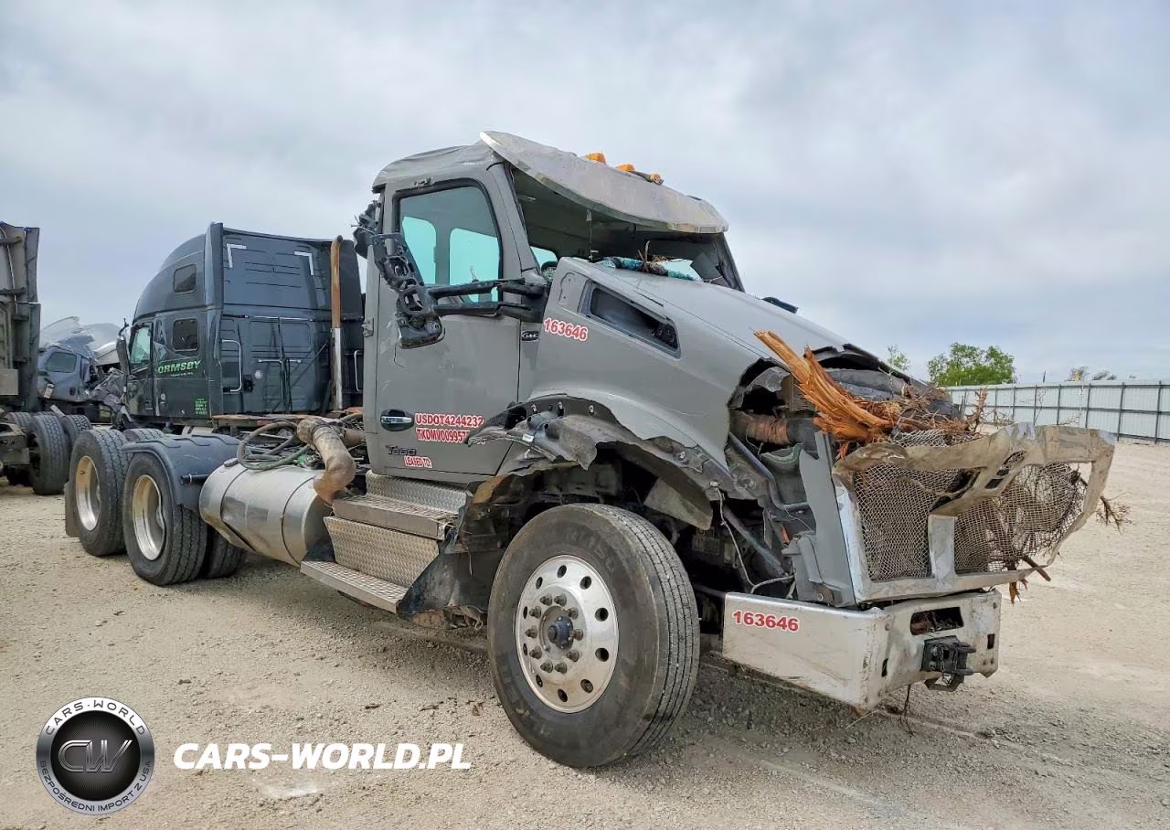 2025 Kenworth T880 Semi Truck