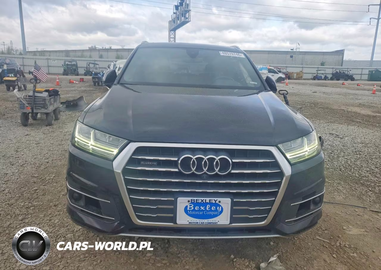 2017 Audi Q7 Premium Plus VIN:WA1LAAF78HD055573 - 5