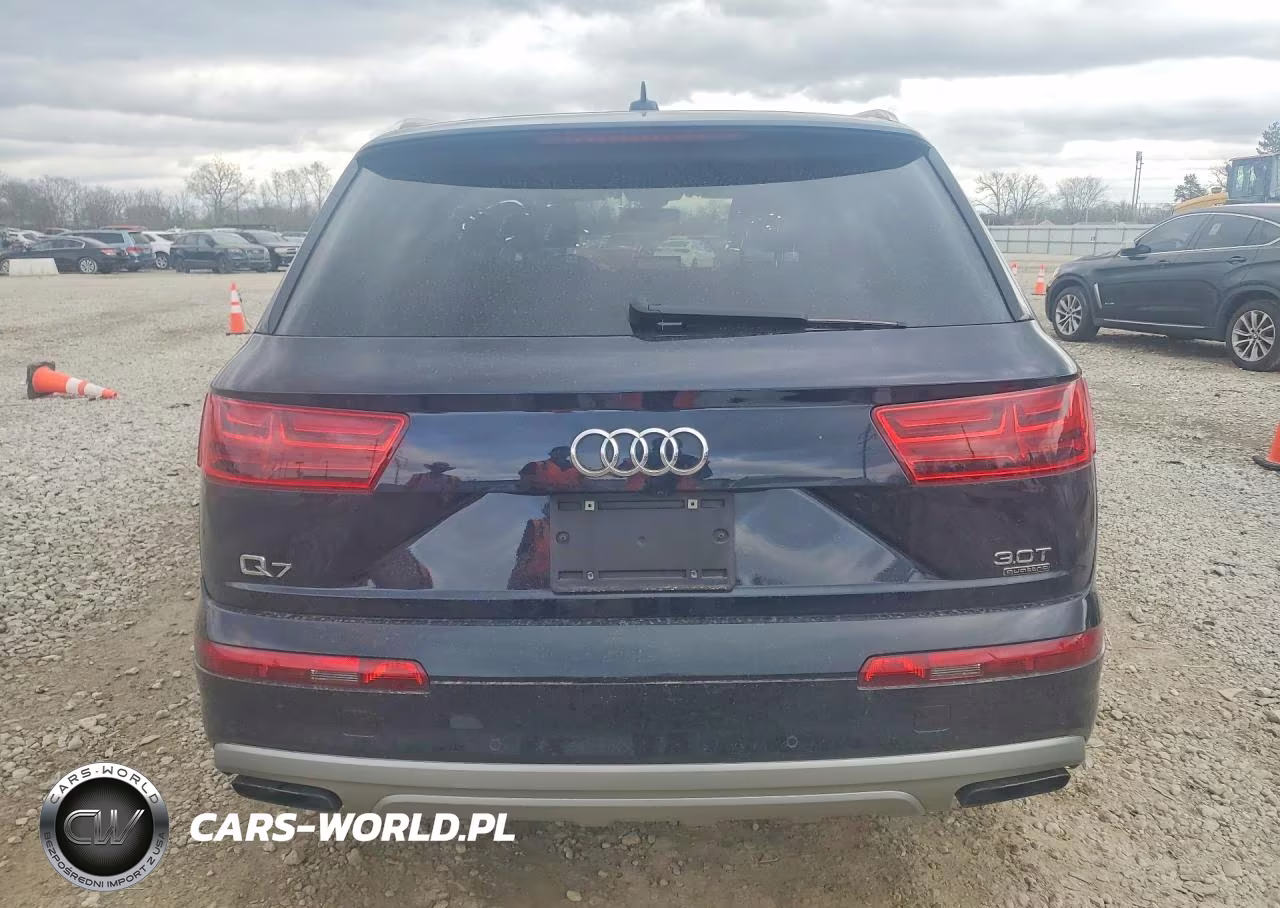 2017 Audi Q7 Premium Plus VIN:WA1LAAF78HD055573 - 6