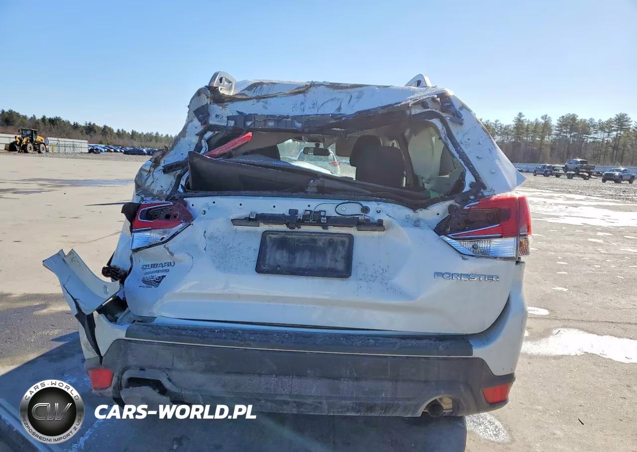 2022 Subaru Forester Premium VIN:JF2SKADC3NH489212 - 6
