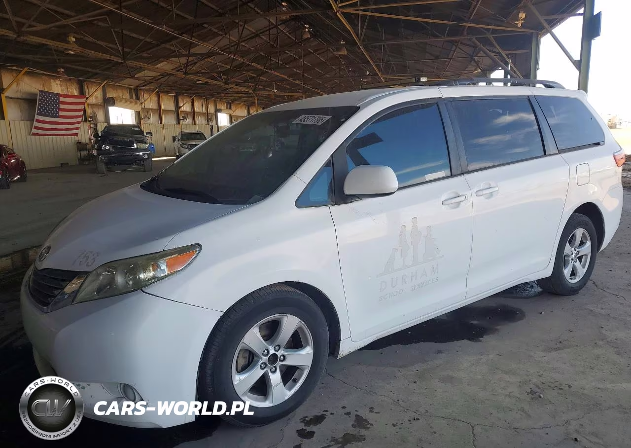 2015 Toyota Sienna