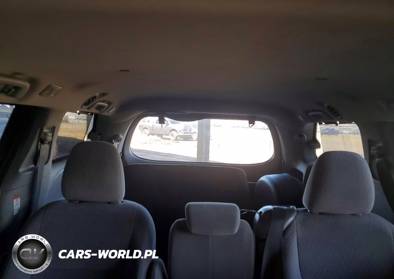 2015 Toyota Sienna VIN:5TDKK3DC8FS558483 - 10