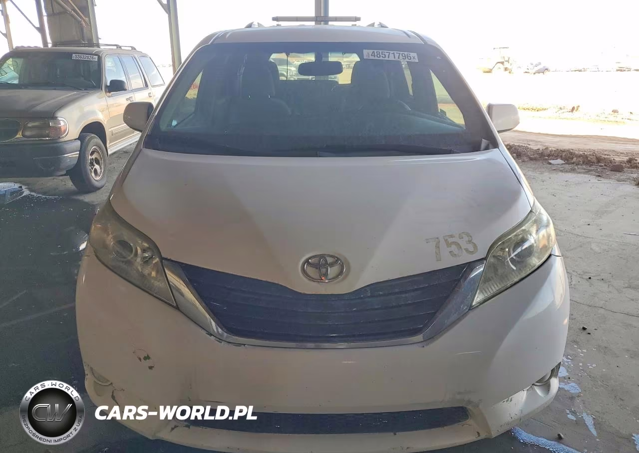 2015 Toyota Sienna VIN:5TDKK3DC8FS558483 - 5