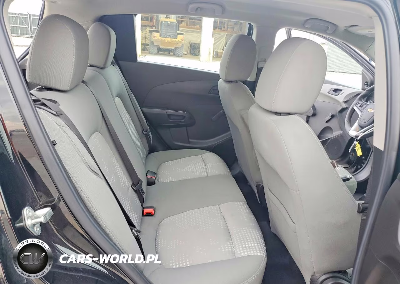 2020 Chevrolet Sonic VIN:1G1JG6SB5L4124014 - 11