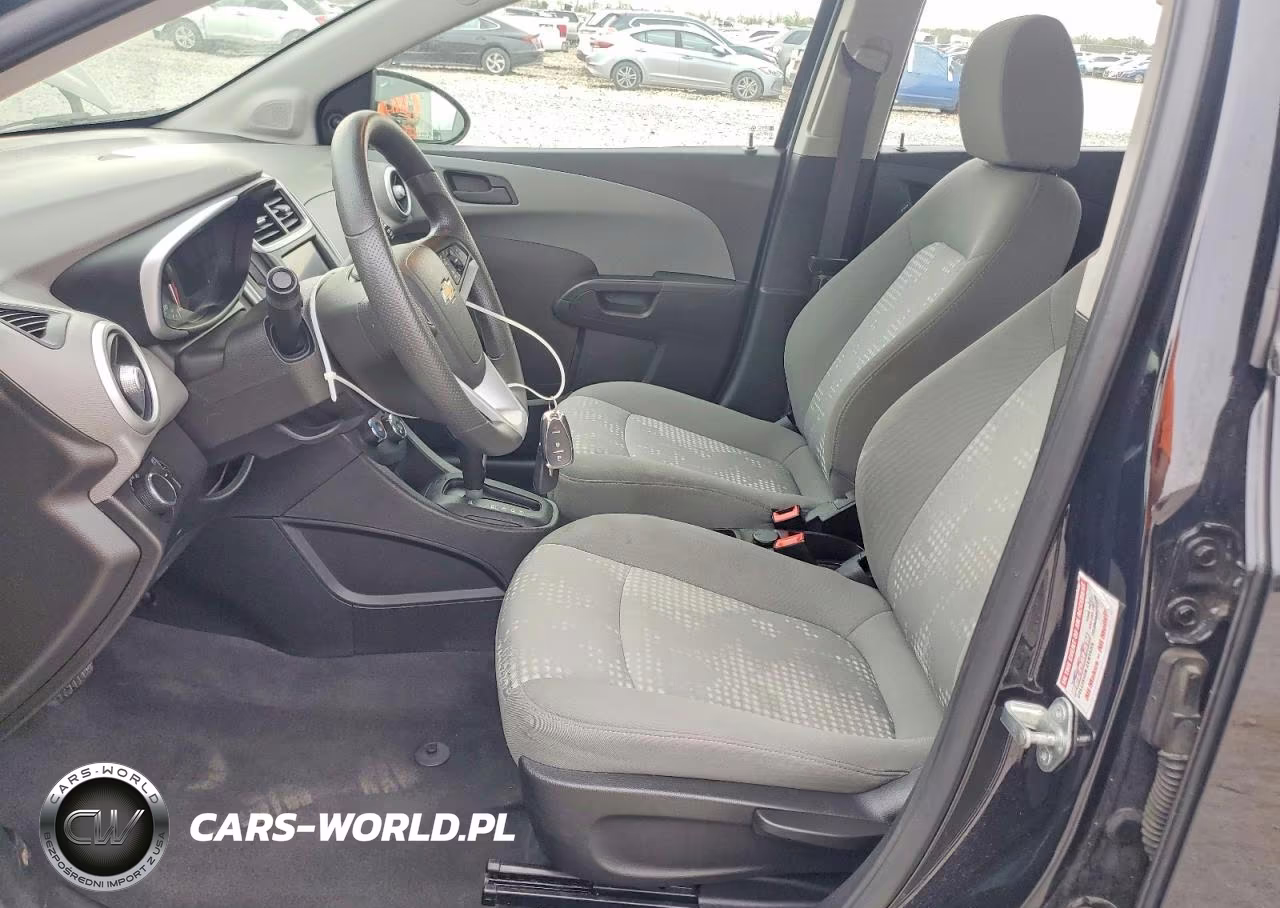 2020 Chevrolet Sonic VIN:1G1JG6SB5L4124014 - 7