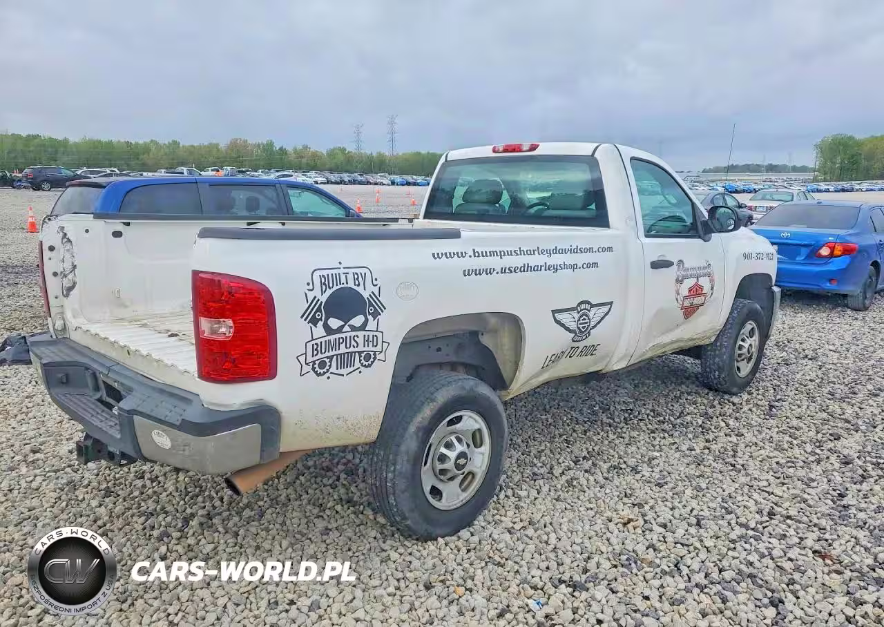 2014 Chevrolet Silverado C2500 Heavy Duty VIN:1GC0CVCG1EF181448 - 3