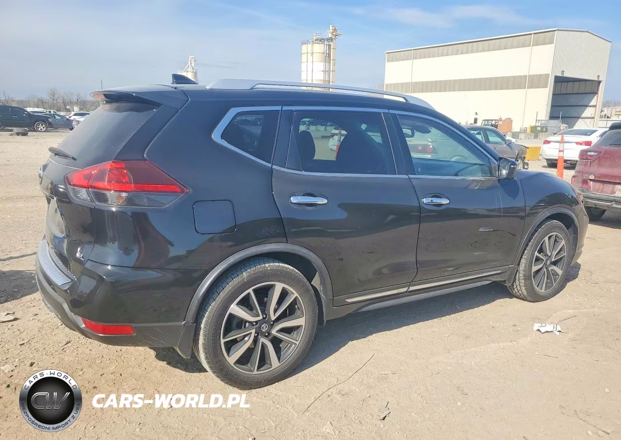 2018 Nissan Rogue S VIN:JN8AT2MT5JW486657 - 3