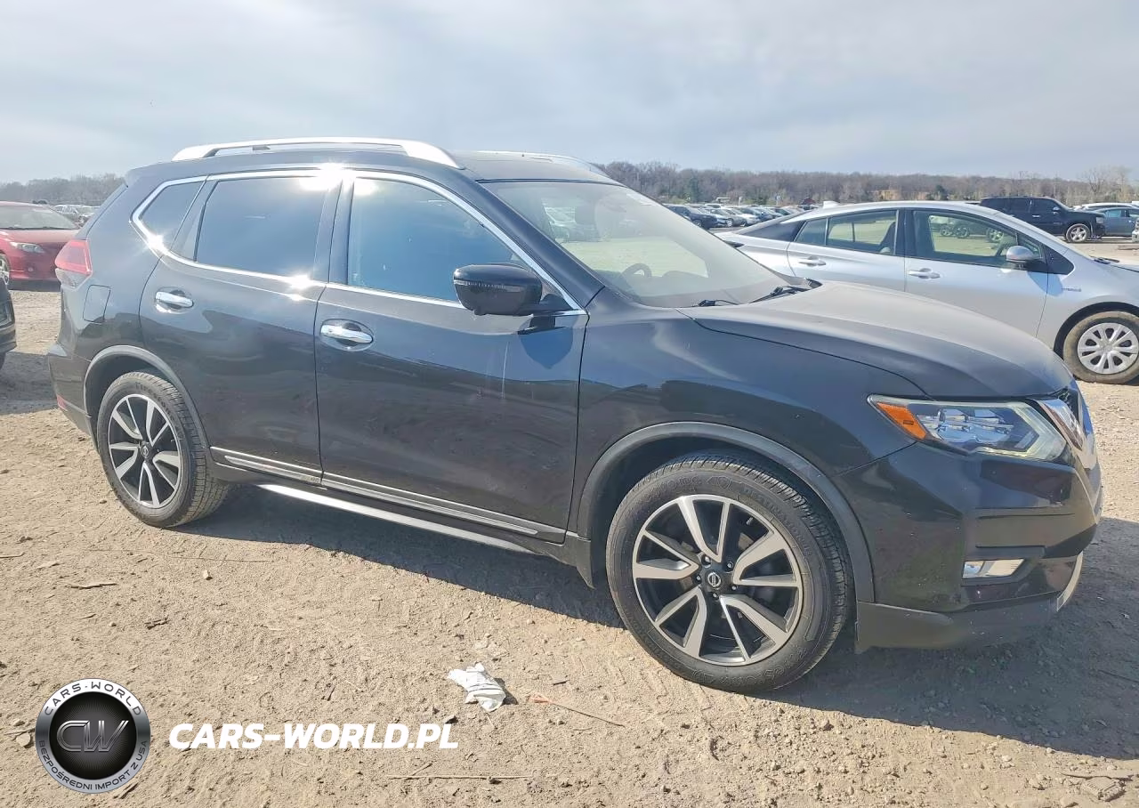 2018 Nissan Rogue S VIN:JN8AT2MT5JW486657 - 4