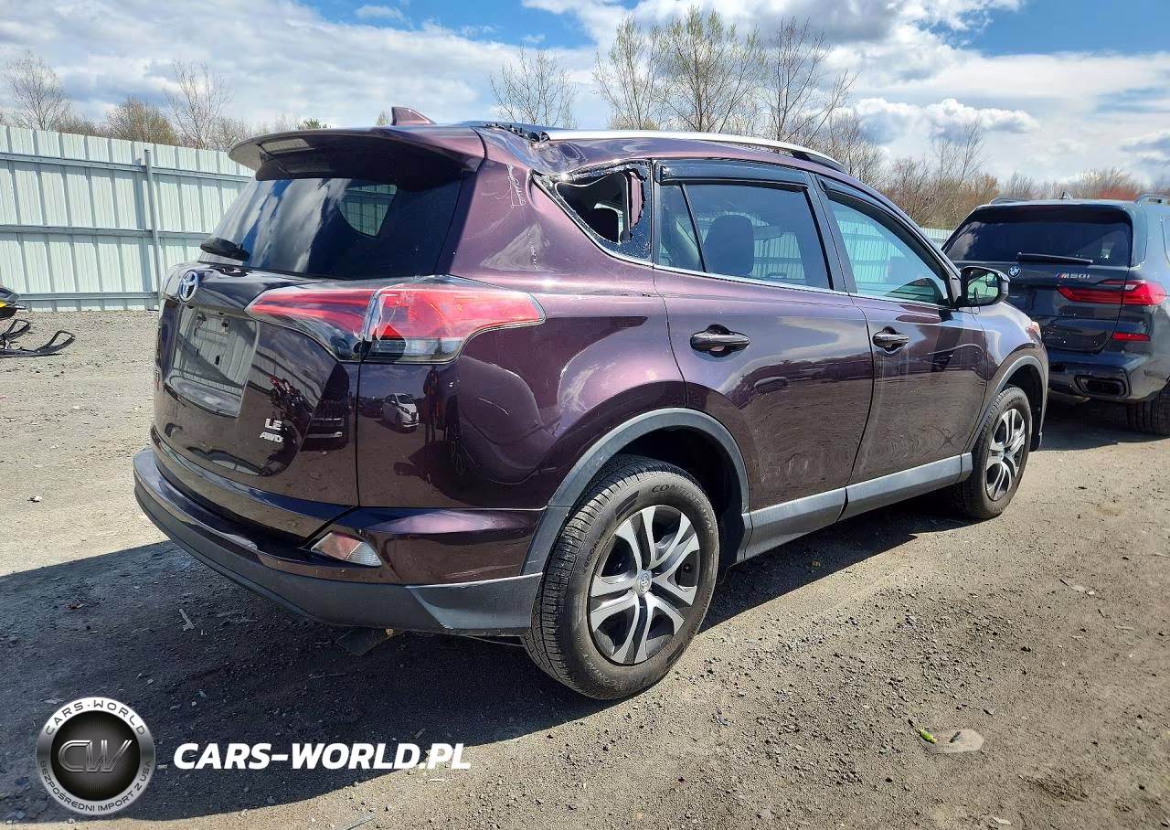 2018 Toyota Rav4 Le VIN:2T3BFREV0JW787142 - 3