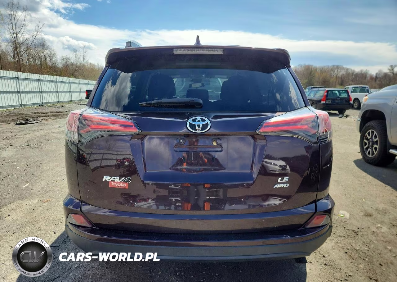 2018 Toyota Rav4 Le VIN:2T3BFREV0JW787142 - 6