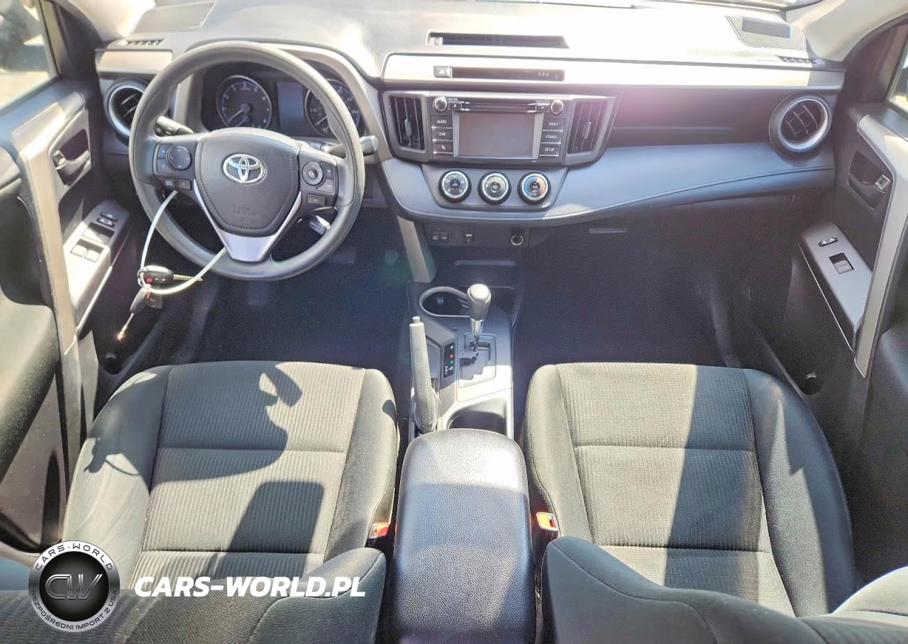 2018 Toyota Rav4 Le VIN:2T3BFREV0JW787142 - 8