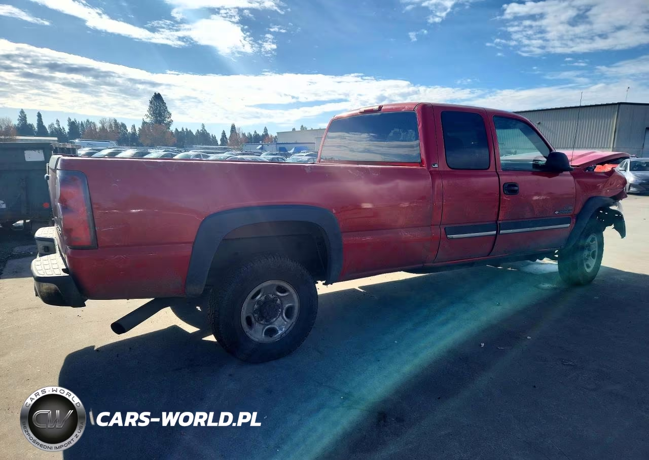 2003 Chevrolet Silverado K2500 Heavy Duty VIN:1GCHK291X3E131027 - 3