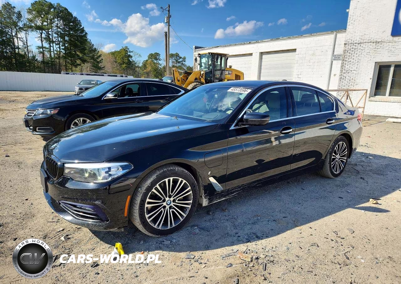 2018 BMW 530E