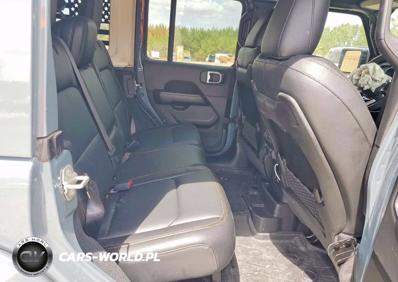 2024 Jeep Wrangler Sahara VIN:1C4PJXENXRW118463 - 10