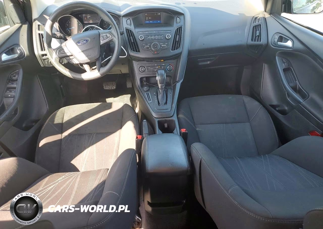 2018 Ford Focus Se VIN:1FADP3K21JL267036 - 8