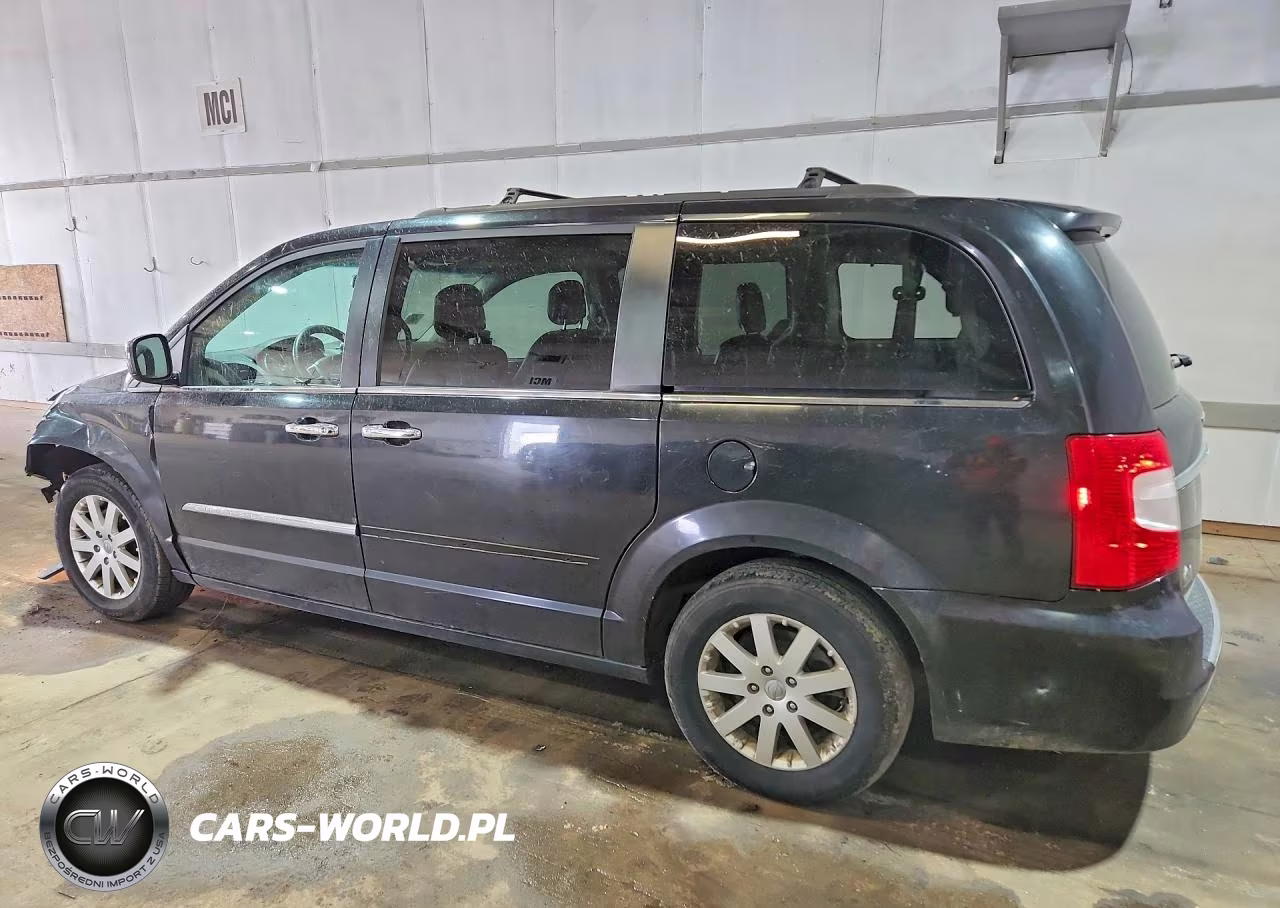 2015 Chrysler Town & Country Touring VIN:2C4RC1BG2FR618014 - 2