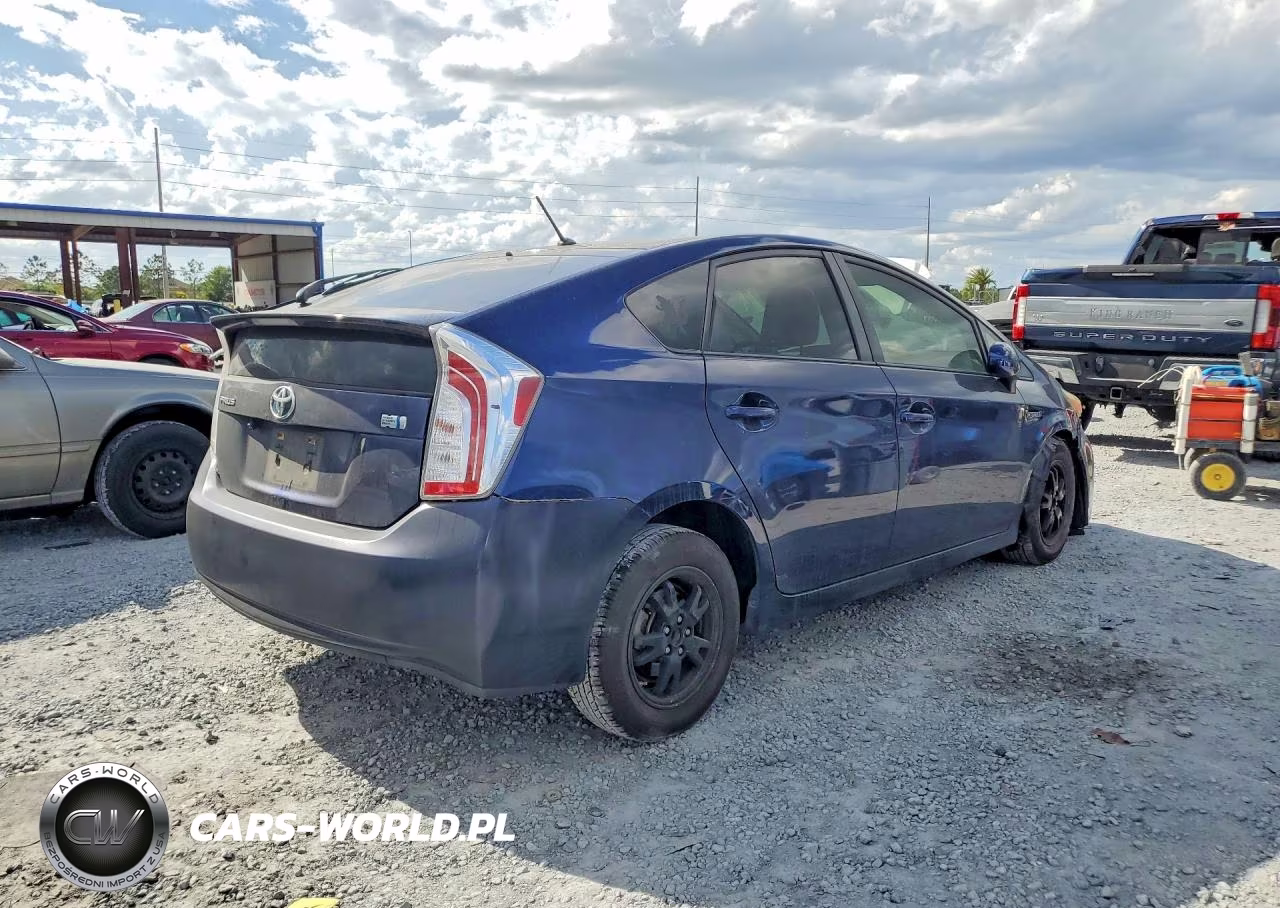 2014 Toyota Prius Two VIN:JTDKN3DU1E1778768 - 3