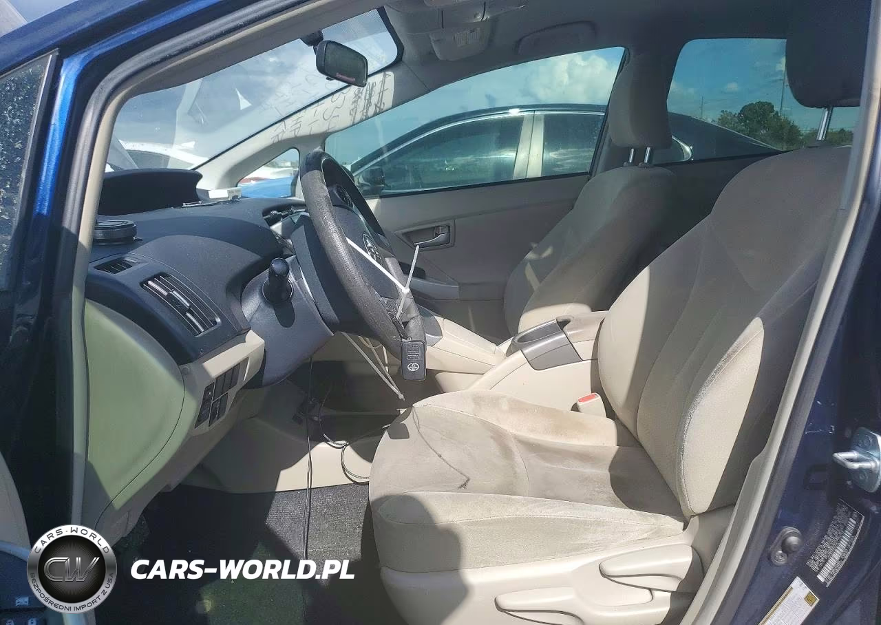 2014 Toyota Prius Two VIN:JTDKN3DU1E1778768 - 7