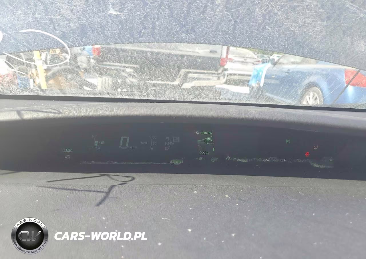 2014 Toyota Prius Two VIN:JTDKN3DU1E1778768 - 9