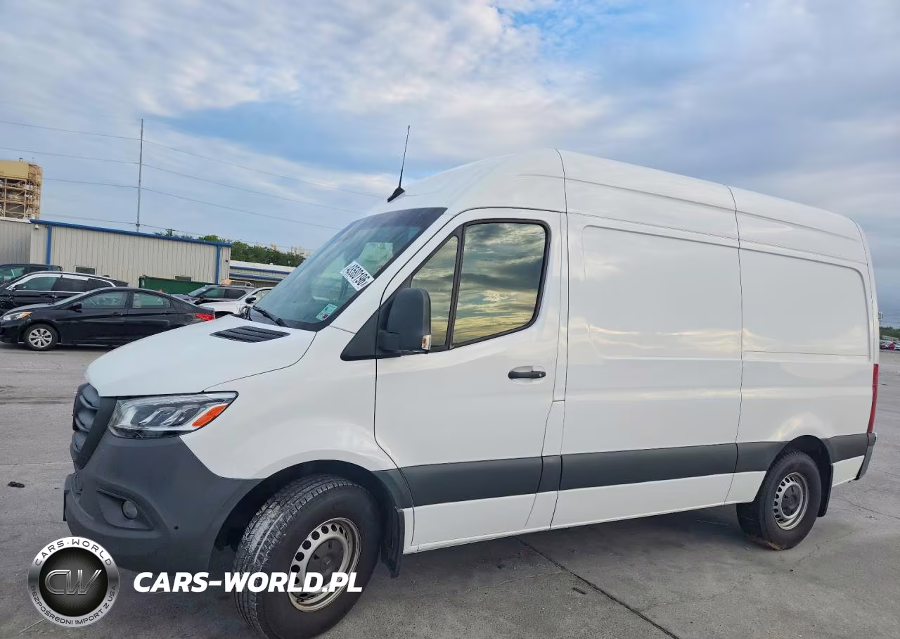 2023 Mercedes Benz Sprinter 2500 Delivery Van