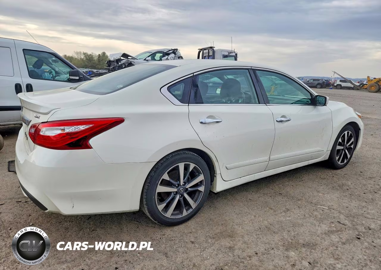 2016 Nissan Altima 2.5 Sr VIN:1N4AL3AP1GC269468 - 3