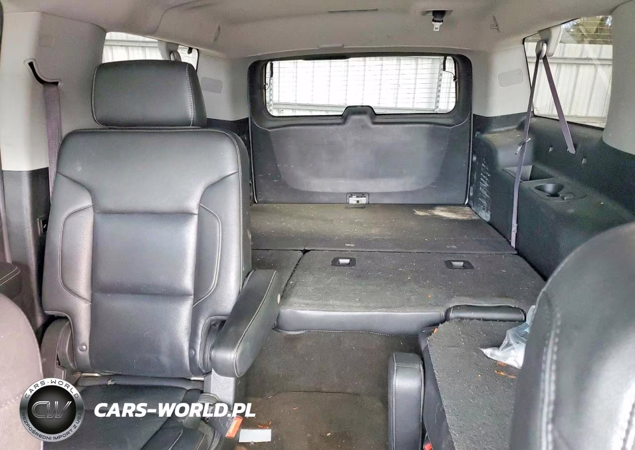 2017 Chevrolet Suburban K1500 Premier VIN:1GNSKJKC2HR276016 - 10