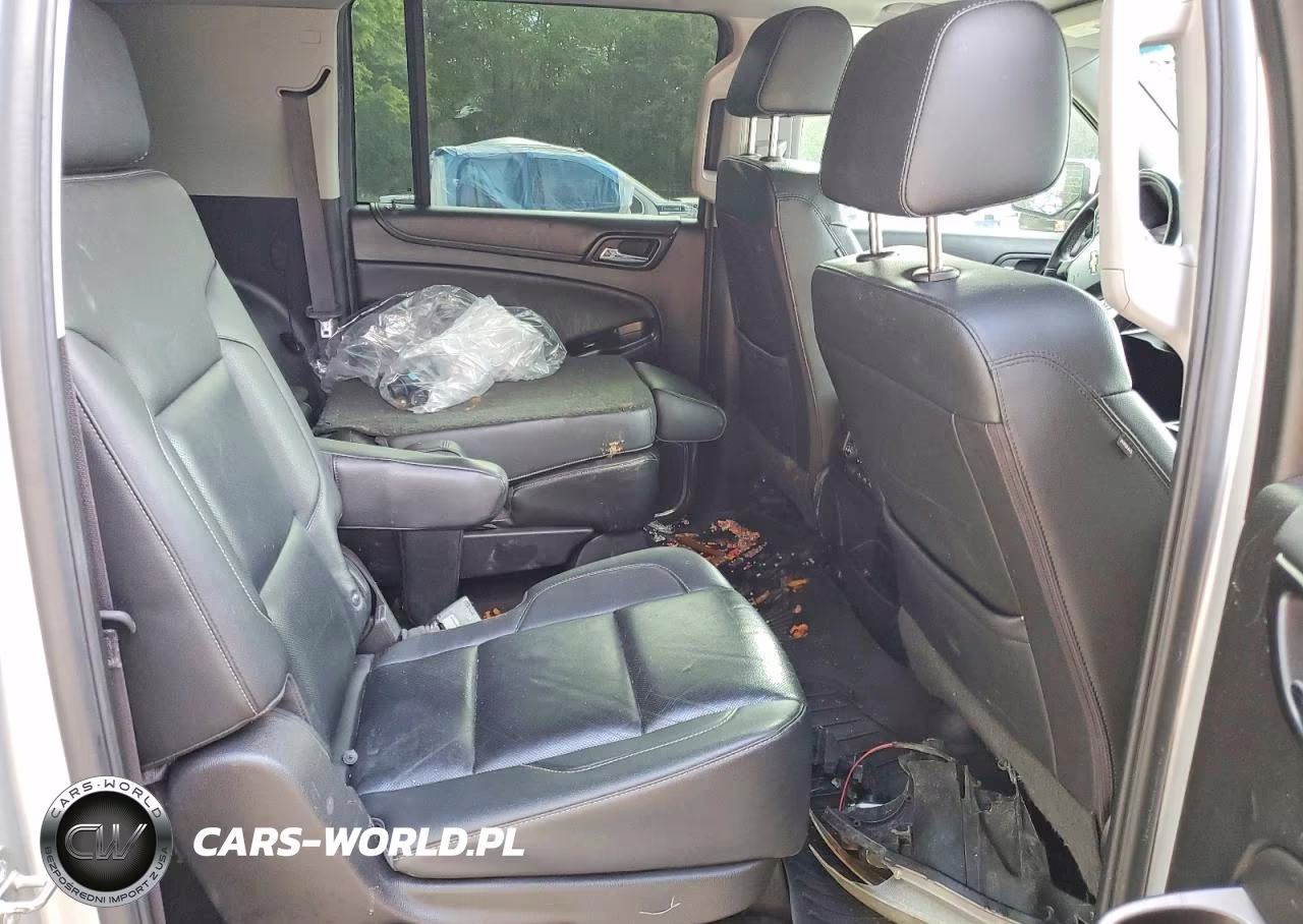 2017 Chevrolet Suburban K1500 Premier VIN:1GNSKJKC2HR276016 - 11