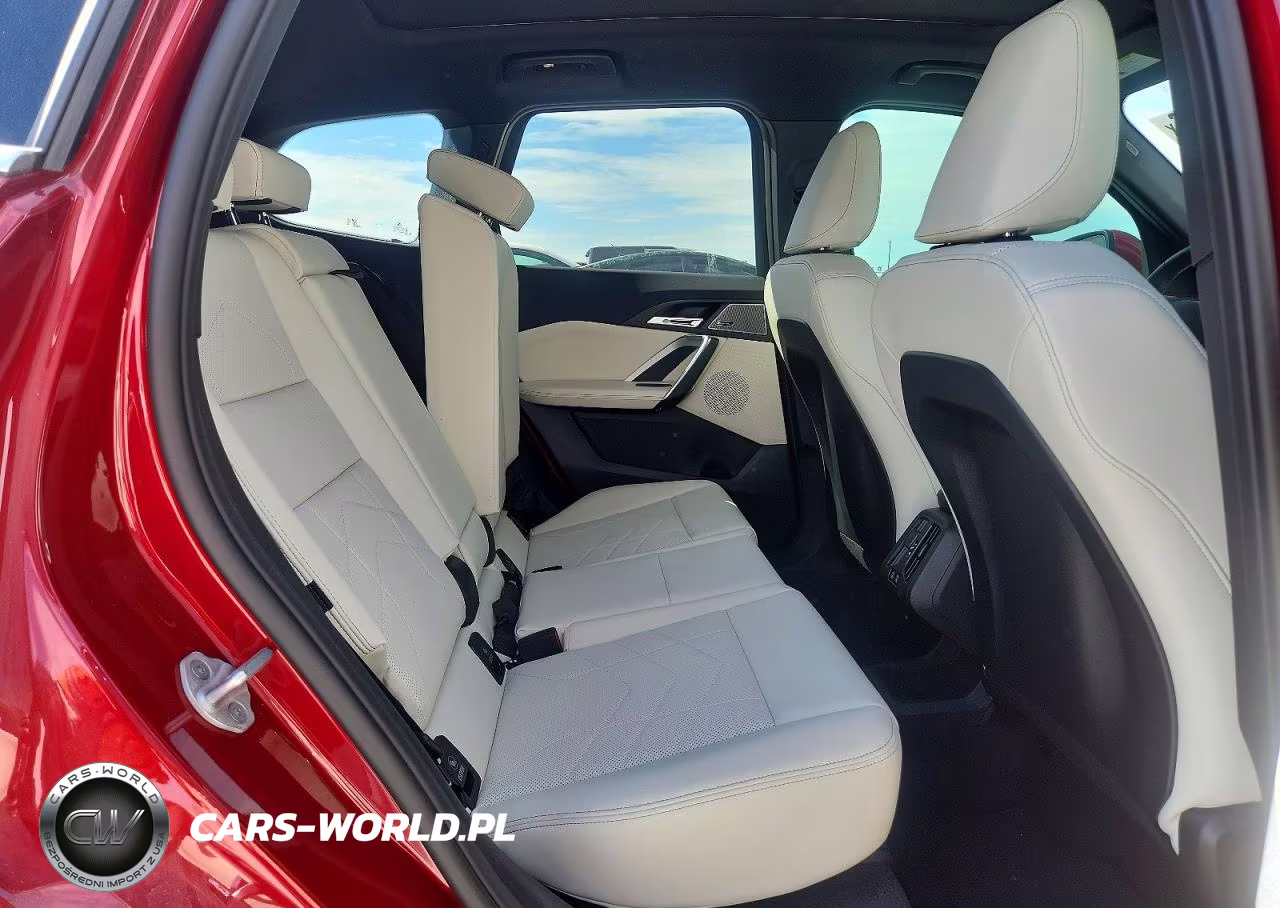 2026 BMW X1 xDrive28I VIN:WBX73EF08T5410128 - 10