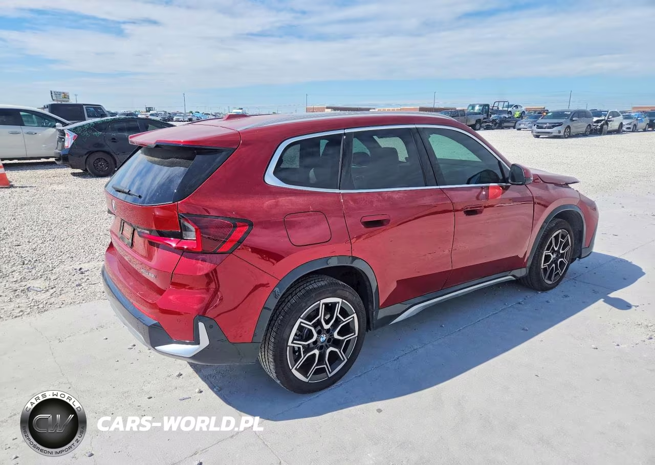 2026 BMW X1 xDrive28I VIN:WBX73EF08T5410128 - 3