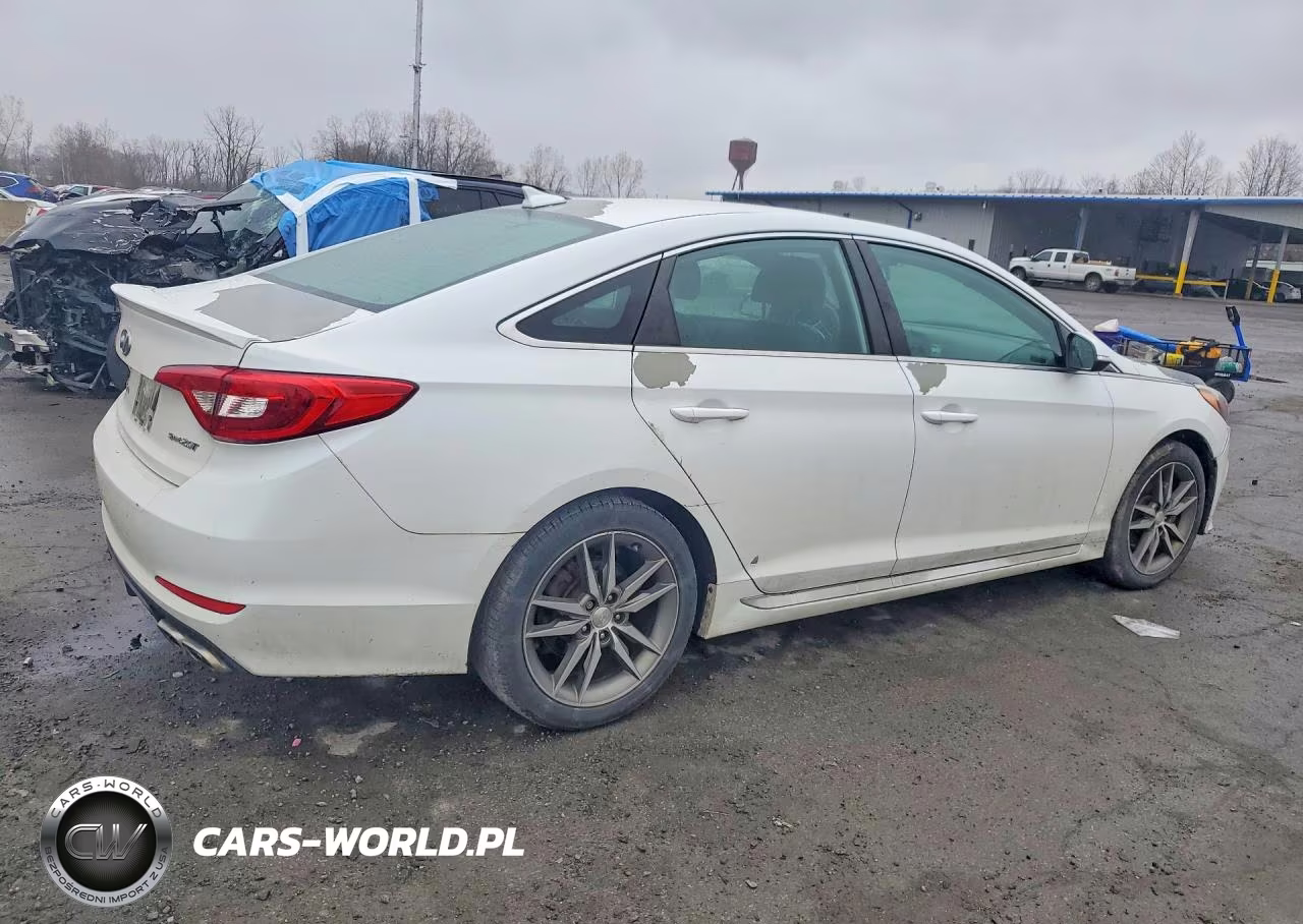 2017 Hyundai Sonata Sport 2.0T VIN:5NPE34AB2HH499662 - 3