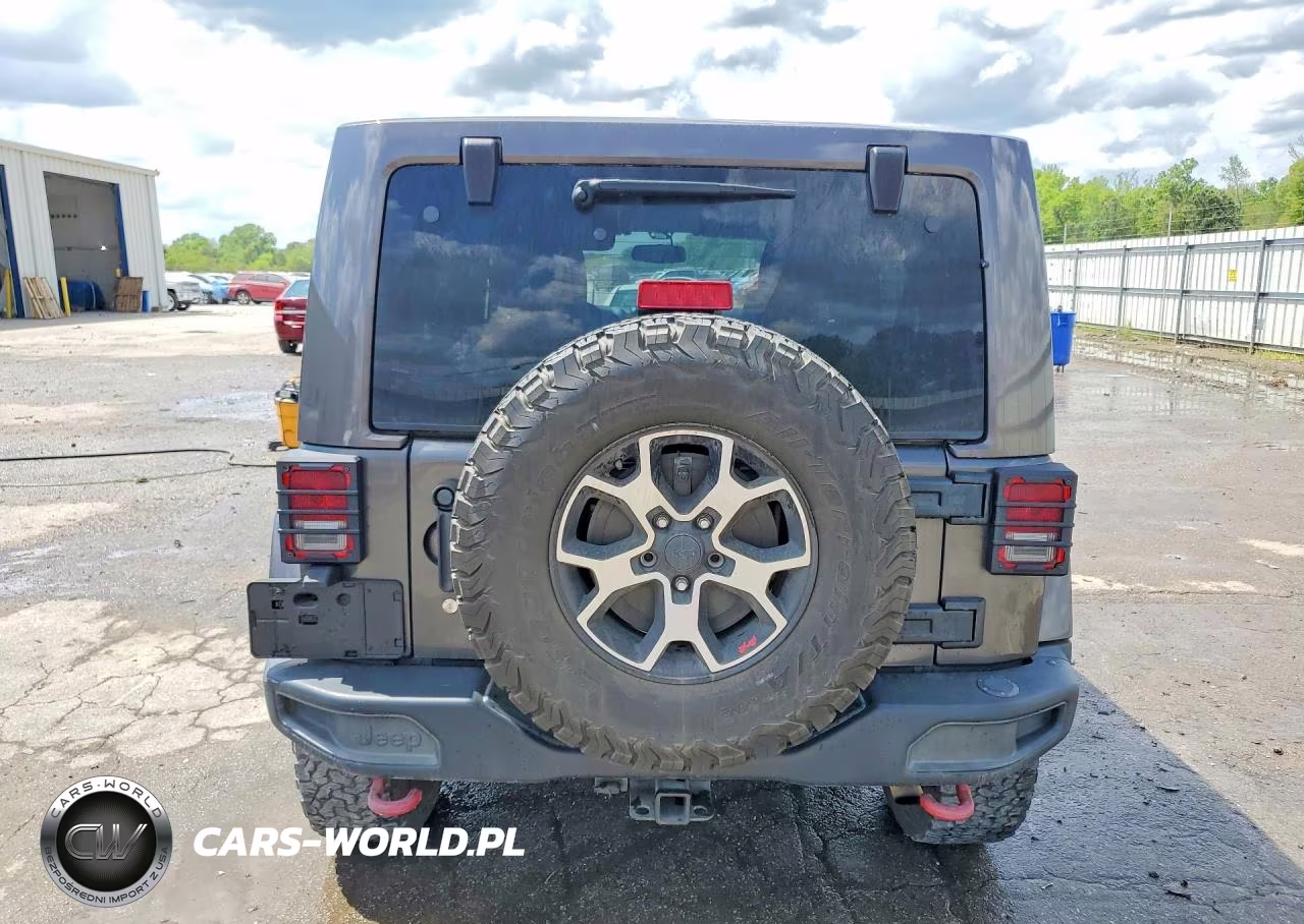 2016 Jeep Wrangler Unlimited Rubicon VIN:1C4BJWFGXGL290639 - 6