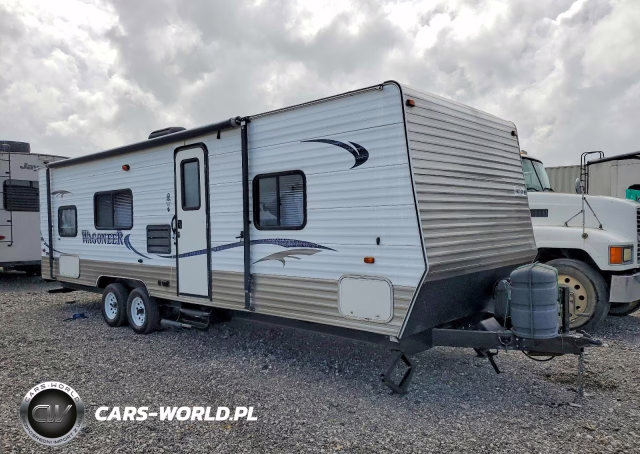 2013 Hometee Wagoneer Camper