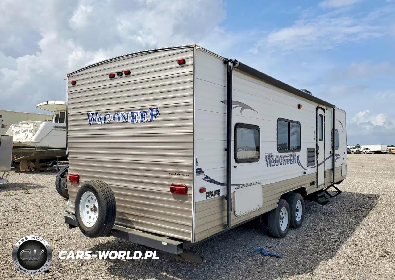 2013 Hometee Wagoneer Camper VIN:1SE200M22DC000521 - 4