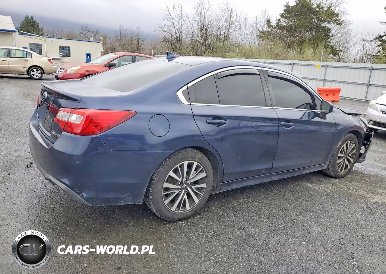 2018 Subaru Legacy 2.5I Premium VIN:4S3BNAC65J3006781 - 3